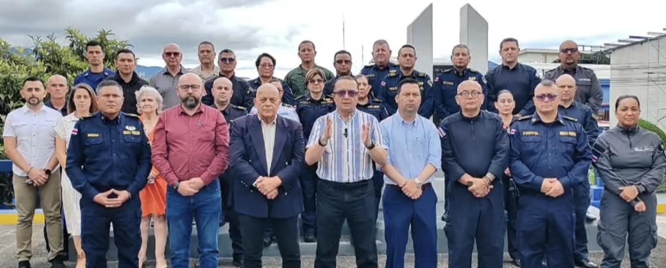 Ministro sostuvo segunda reunión con el mando de Seguridad Pública 