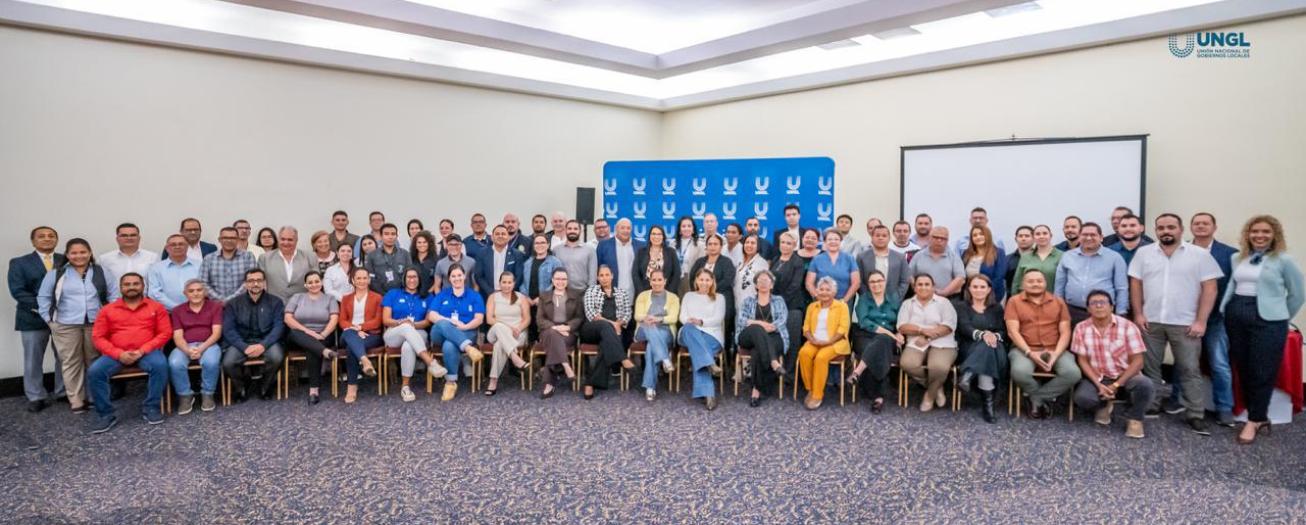 UNGL reúne a municipalidades de todo el país para promover el desarrollo sostenible de Infraestructura Digital