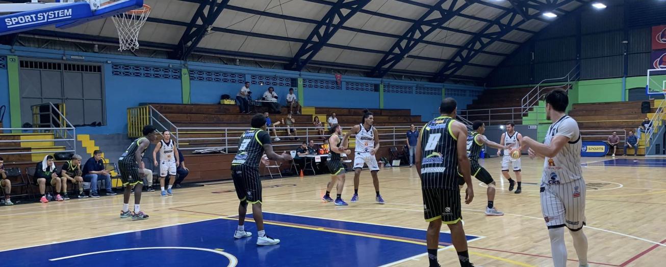 Grecia se reencuentra con la victoria 